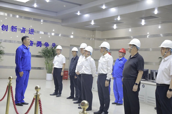 國務(wù)院國資委黨委委員、副主任茍坪到新疆華電喀什熱電公司宣講黨的二十屆三中全會精神并調(diào)研