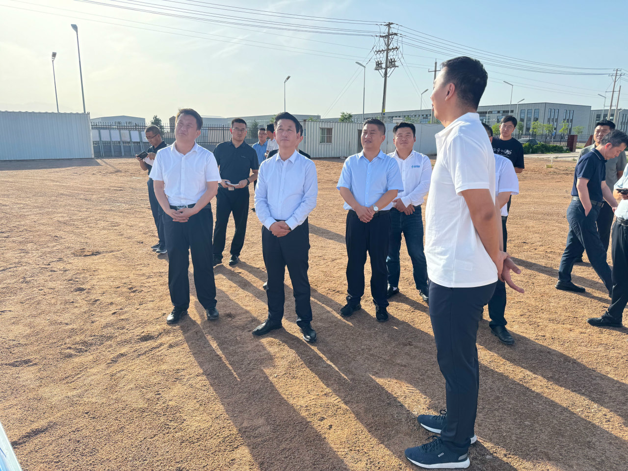 金昌市委副書記，市政府黨組書記王琳璽調(diào)研金昌致信儲能生產(chǎn)基地