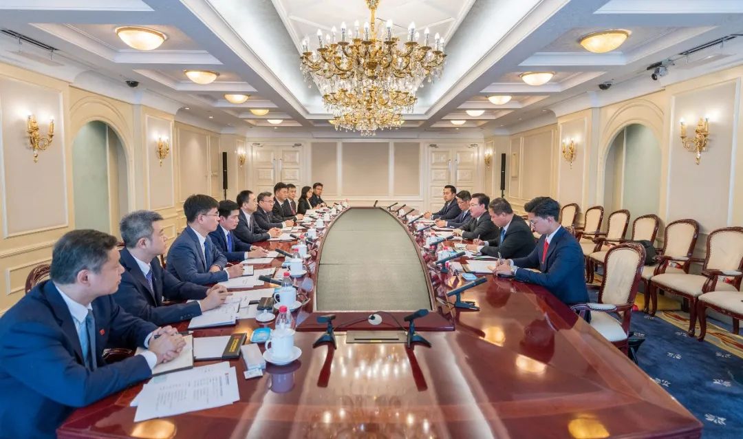 大唐集團(tuán)黨組書記、董事長鄒磊與老撾總理府辦公廳部長、總理首席顧問西納萬·蘇發(fā)努馮會談