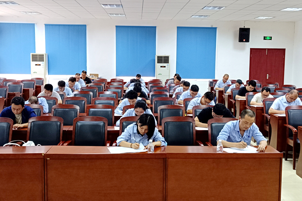 陜煤石電：組織開展重大事故隱患判定標(biāo)準(zhǔn)、新版電氣安規(guī)及安全責(zé)任制競(jìng)賽