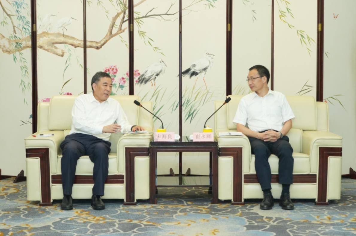 中國能建黨委書記、董事長宋海良與福建省委常委、廈門市委書記崔永輝會談