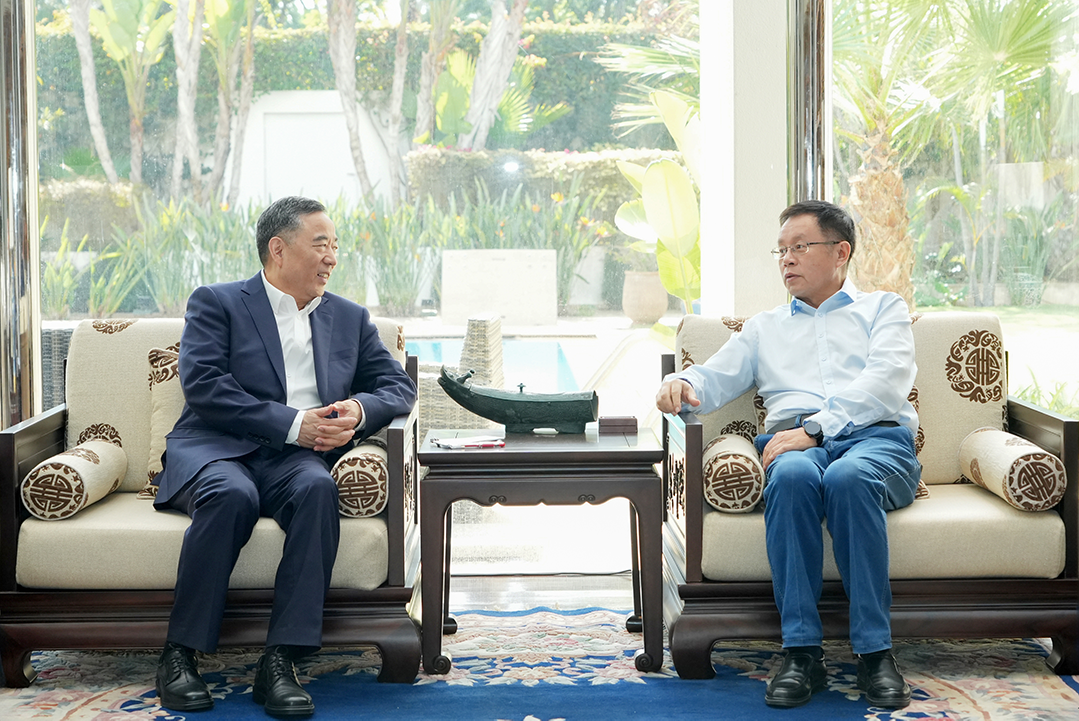 中國能建黨委書記、董事長宋海良與中國駐摩洛哥大使李昌林會(huì)談
