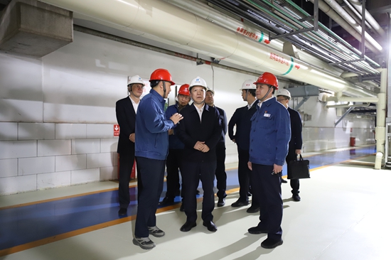 華能集團(tuán)總經(jīng)理張文峰到華能青島港務(wù)、青島熱電調(diào)研