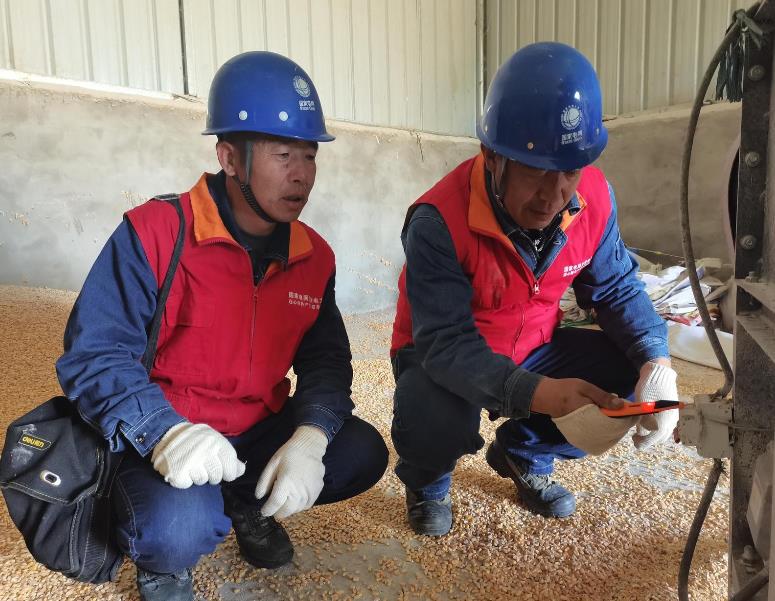 甘肅省古浪縣:雪天上門服務(wù)為合作社復(fù)電