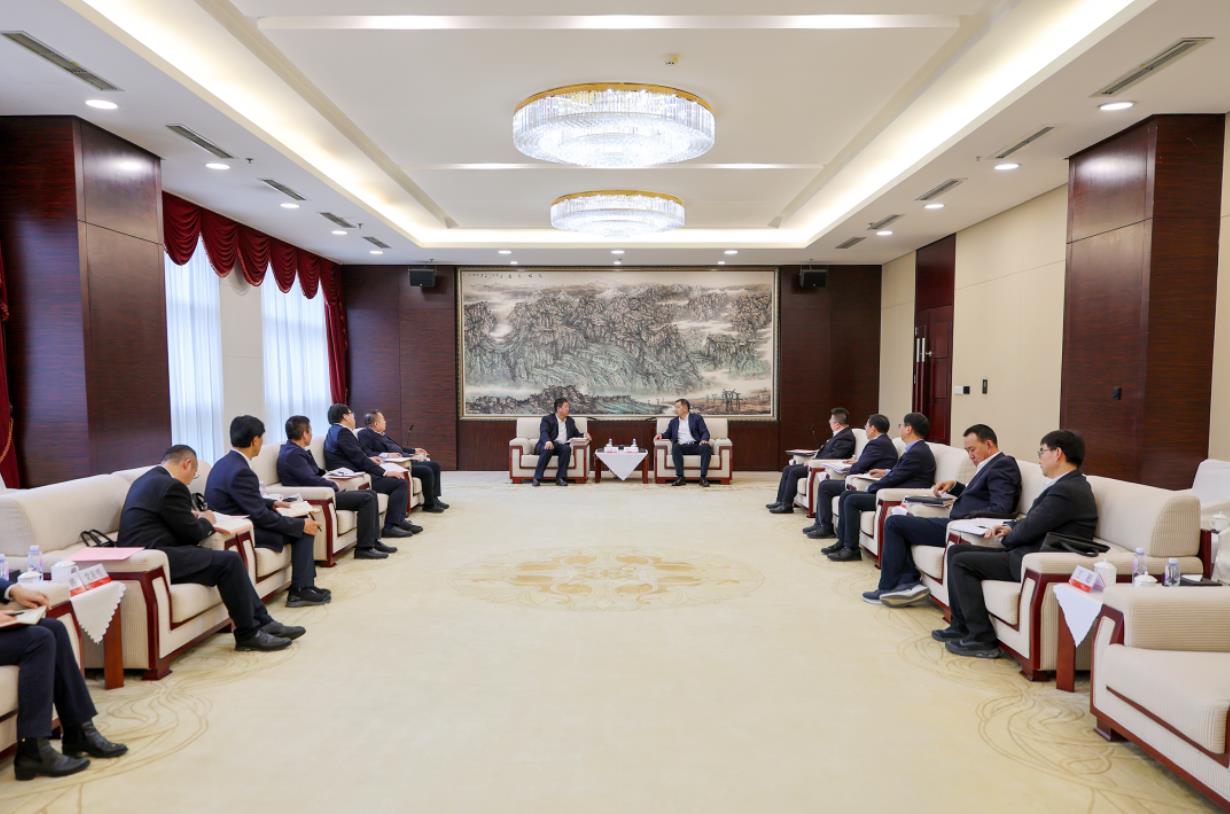 大唐甘肅公司黨委書(shū)記、董事長(zhǎng)王建偉拜會(huì)國(guó)網(wǎng)甘肅省電力公司董事長(zhǎng)、黨委書(shū)記林一凡