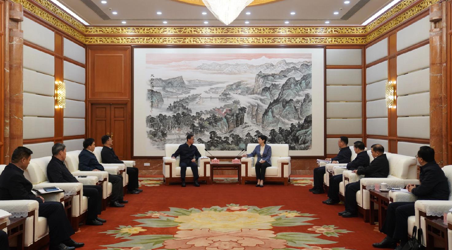 中國安能集團黨委書記、董事長陳奕輝拜會四川省委副書記、省長施小琳