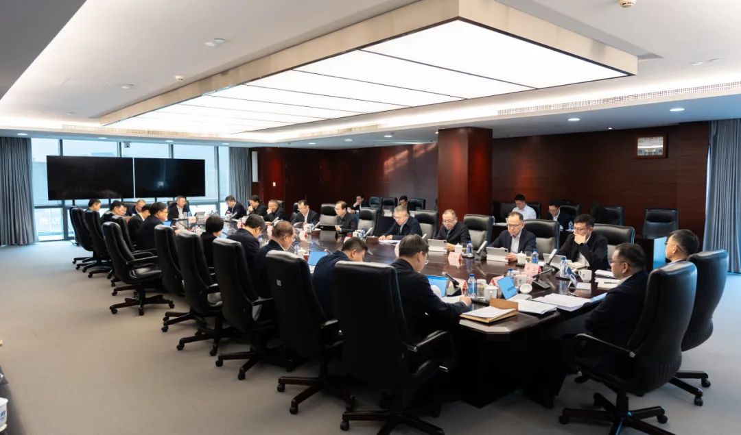 中國華電黨組傳達(dá)學(xué)習(xí)習(xí)近平總書記近期重要講話和重要指示精神、上級重要會議精神