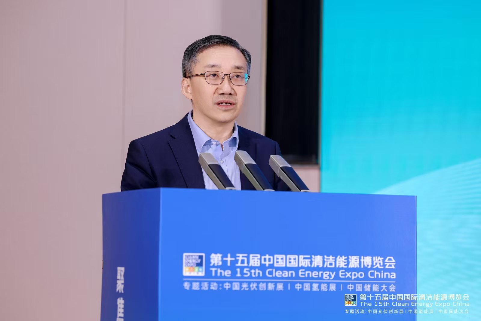 中電聯(lián)副秘書長劉永東：我國清潔能源發(fā)展迅猛，新型電力系統(tǒng)正加速構(gòu)建