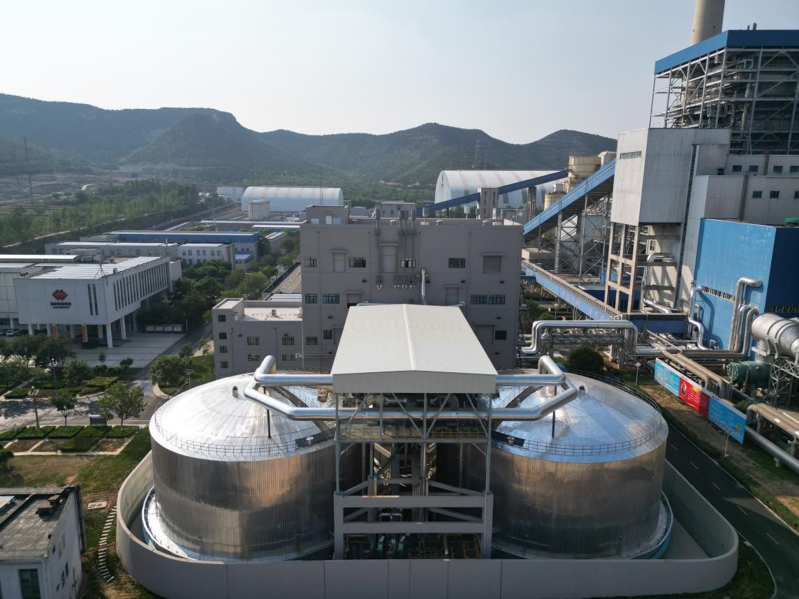 國(guó)內(nèi)首個(gè)“抽汽蓄能”熔鹽儲(chǔ)熱調(diào)峰項(xiàng)目通過驗(yàn)