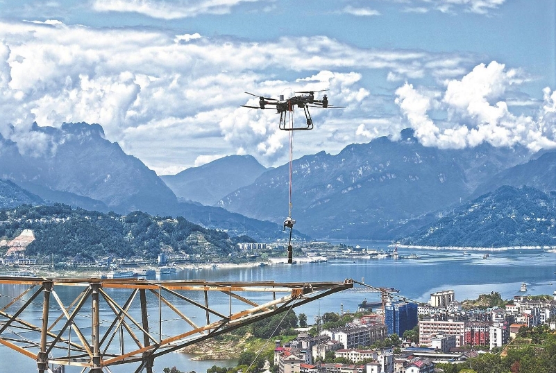 國(guó)網(wǎng)湖北超高壓公司應(yīng)用無人機(jī)搭載X光技術(shù)開展線路探傷檢測(cè)